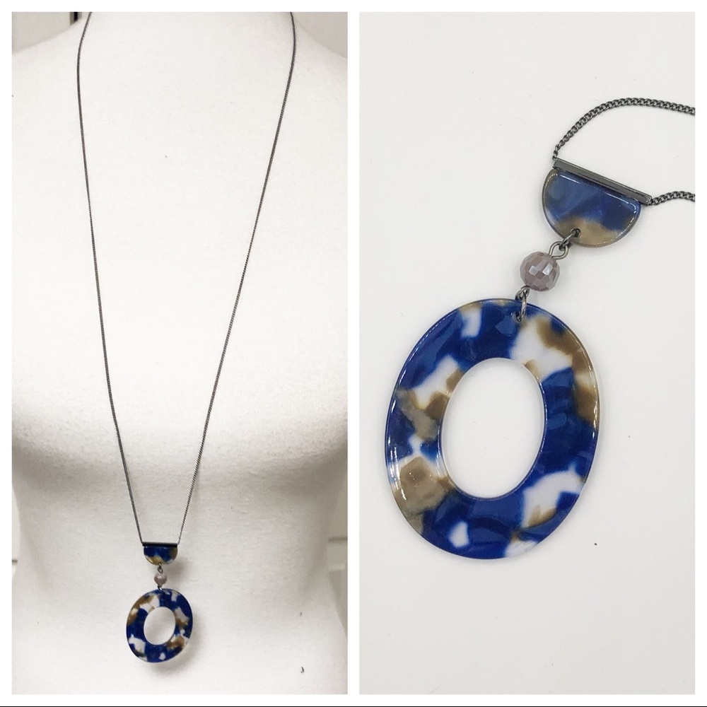 NEW BLUE ACRYLIC PENDANT LONG NECKLACE